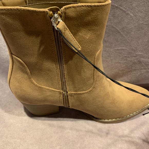 Universal Thread Solita Faux Suede Cowboy Booties - Picture 11 of 12